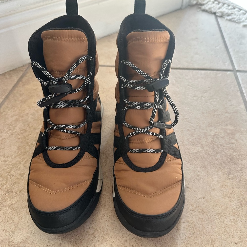 Kid’s Tan and Black Snow Boots